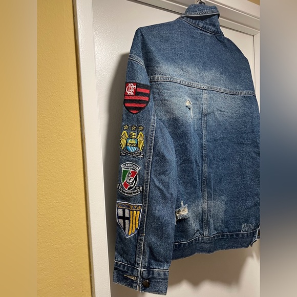 Distressed Denim Jacket Soccer Club Patches. Mens (Medium) Boys (XL) New. - Picture 4 of 5
